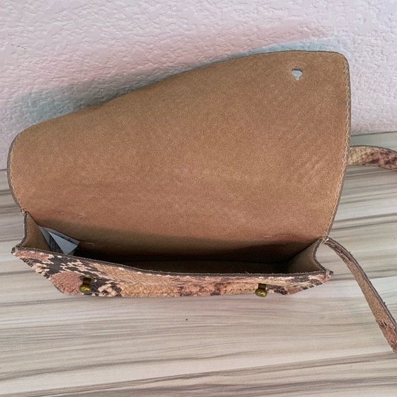 Madewell snakeskin pattern belt bag - Picture 5 of 5